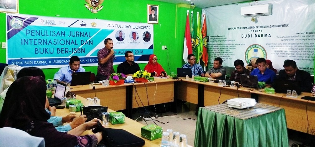 STMIK Budi Darma Melangsungkan Workshop Penulisan Jurnal Internasional dan Buku Ber-ISBN