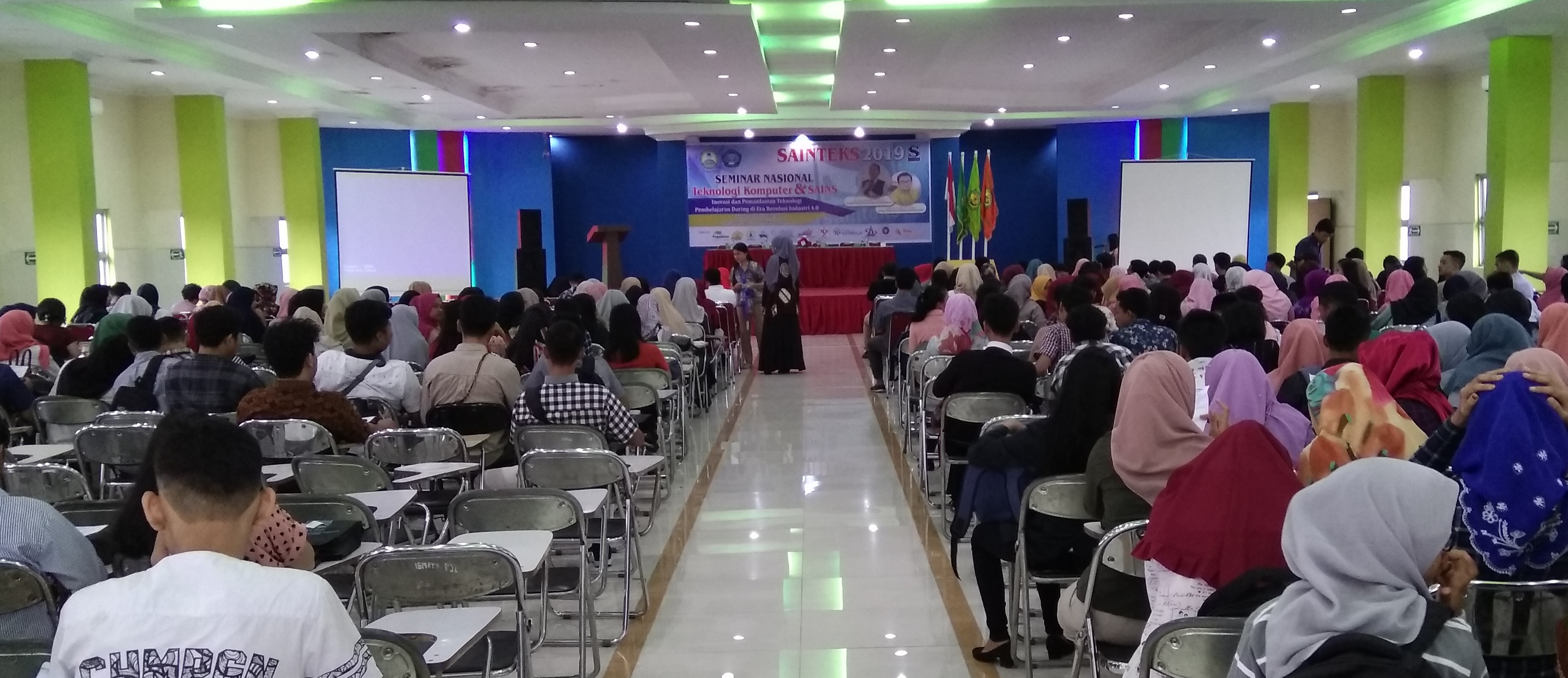 Download Materi Seminar Nasional Teknologi Komputer dan Sains (SAINTEKS) 2019